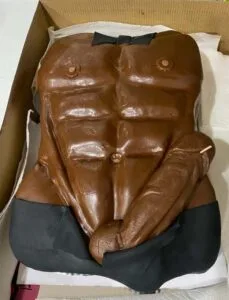 Detroit-Michigan-Pecks-Abs-Healthy-Bachelorette-Torso-Cake